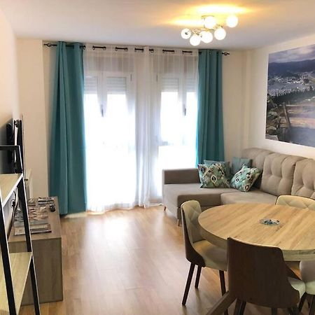 Deluxe Marina Apartment Вивейро Екстериор снимка