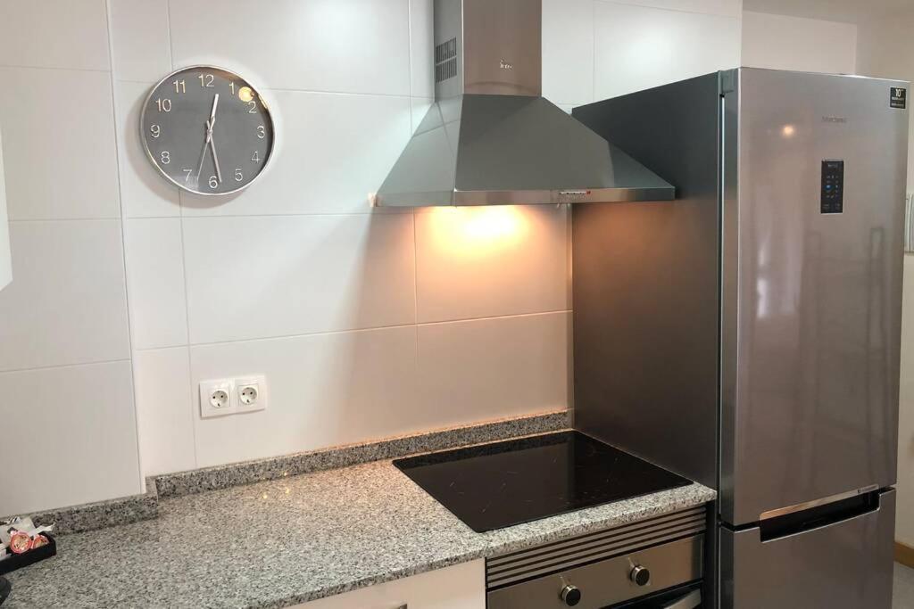Deluxe Marina Apartment Вивейро Екстериор снимка